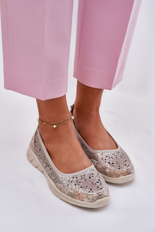  s ažurovými prvky  baleríny zlaté barvy Leaneila