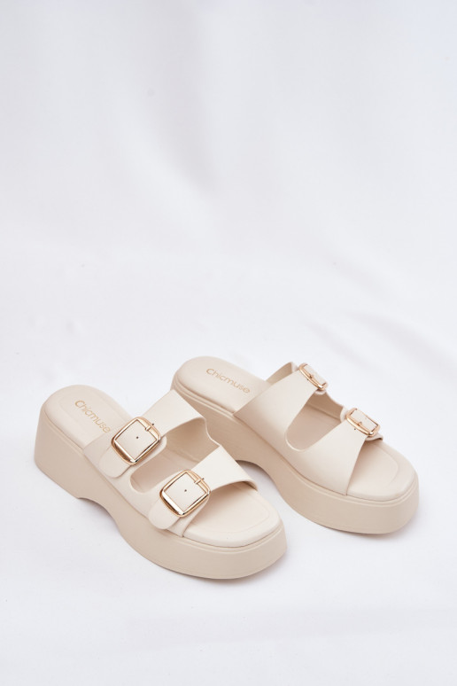 Dámské pantofle  a platformou s přezkami slonová kost Nitarelia