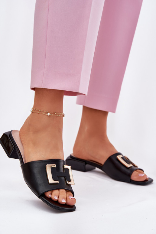 Elegantní styl Dámské pantofle  Ze zlaté barvym Detalem Vinceza 62229 Černé Elegantní styl Dámské pantofle  Ze zlaté barvym Detalem Vinceza 62229 Černé