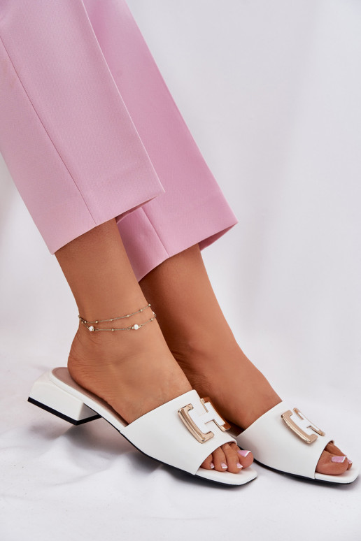 Elegantní styl Dámské pantofle  Ze zlaté barvym Detalem Vinceza 62229 bílé Elegantní styl Dámské pantofle  Ze zlaté barvym Detalem Vinceza 62229 bílé