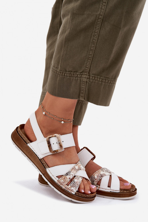 Dámské sandály s přezkami Inblu GS000056 bílé Dámské sandály s přezkami Inblu GS000056 bílé