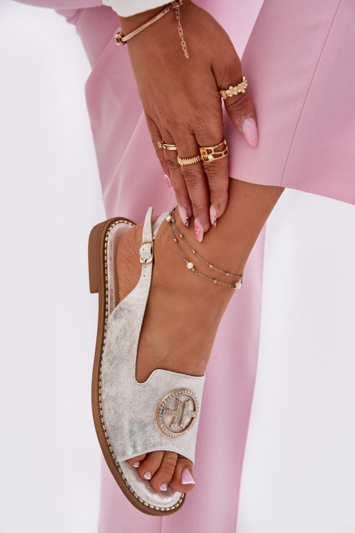 Dámské sandály s širokými podpatky s ornamenty S.Barski KV51-002 stříbrné barvy Dámské sandály s širokými podpatky s ornamenty S.Barski KV51-002 stříbrné barvy