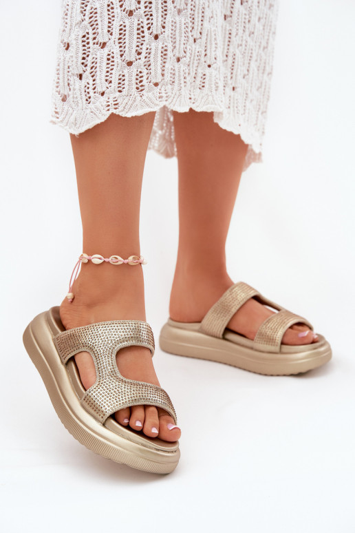 Zdobené Dámské pantofle s platformou zlaté barvy Jestella