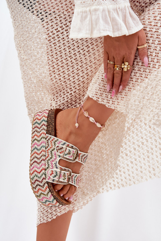 Dámské pantofle s platformou  I s přezkamimi různé barvy Eradriana