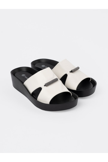 Bílá-Černé Pantofle  2