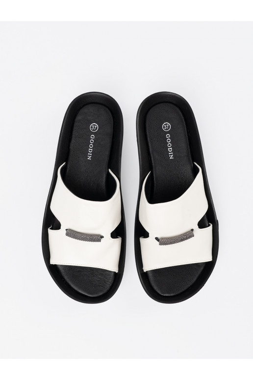 Bílá-Černé Pantofle  Bílá-Černé Pantofle