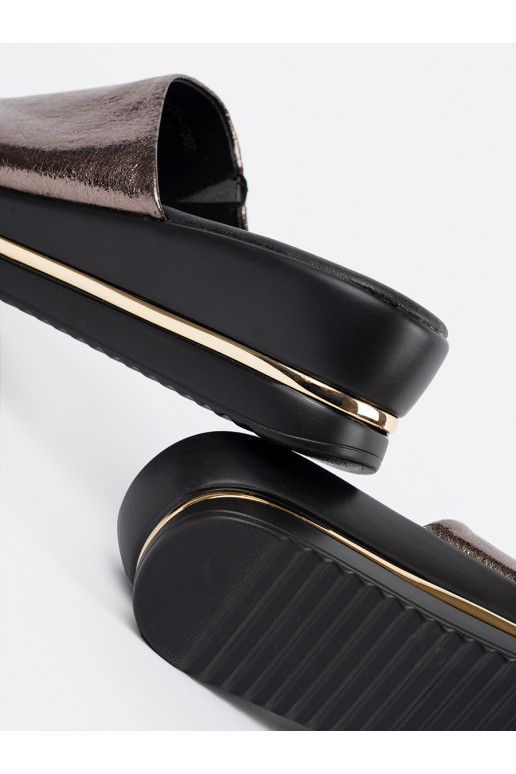 Metalický design Pantofle  s platformou Metalický design Pantofle  s platformou