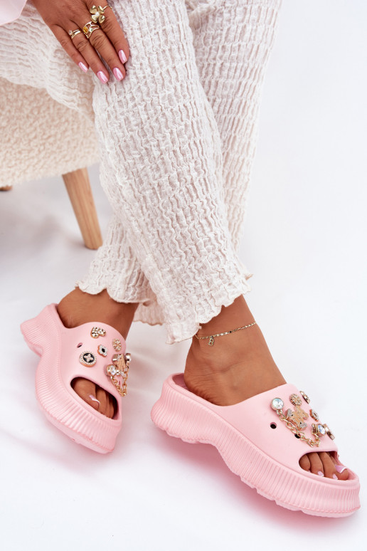 Dámské pantofle Ze zlaté barvymi Przypinkami růžová Hortiana  Dámské pantofle Ze zlaté barvymi Przypinkami růžová Hortiana