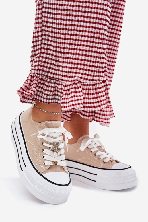 Ležérní obuv s platformou Ze zlaté barvymi Przypinkami béžové Fiorina Ležérní obuv s platformou Ze zlaté barvymi Przypinkami béžové Fiorina