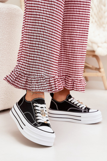 Ležérní obuv s platformou Ze zlaté barvymi Przypinkami Černé Fiorina 2