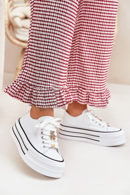 Ležérní obuv s platformou Ze zlaté barvymi Przypinkami bílé Fiorina Ležérní obuv s platformou Ze zlaté barvymi Przypinkami bílé Fiorina