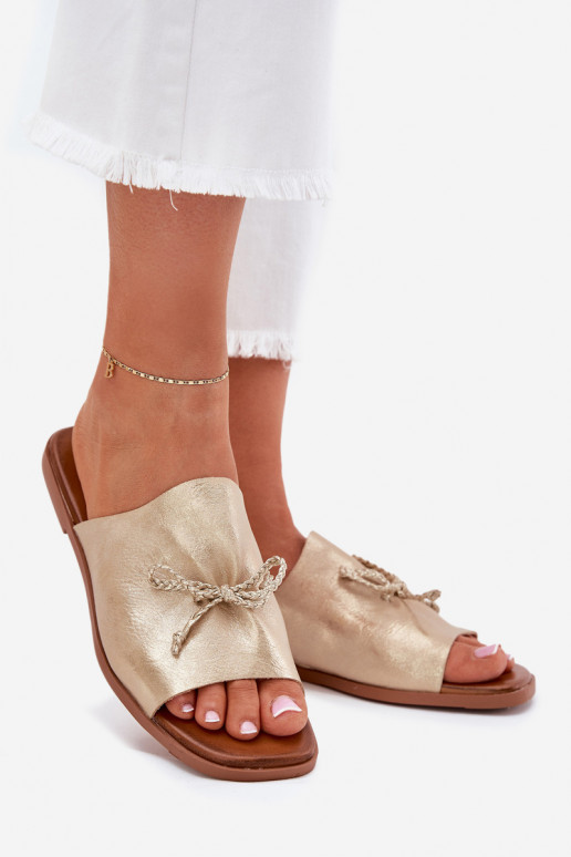 Dámské pantofle s širokými podpatky  zlaté barvy Norela