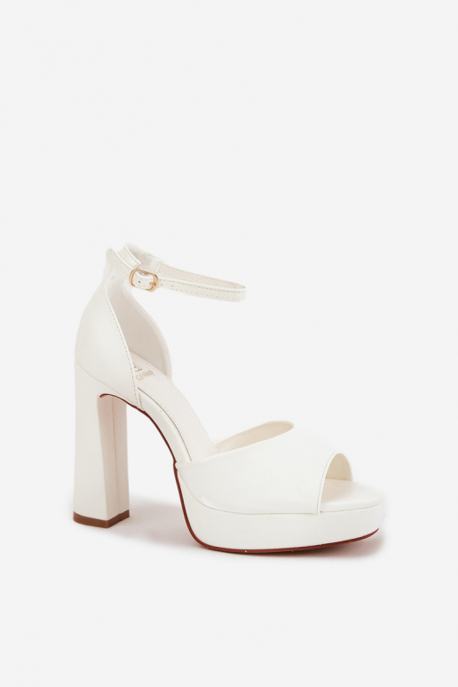 Moteriškos aukštakulnės basutės su... Moteriškos aukštakulnės basutės su...