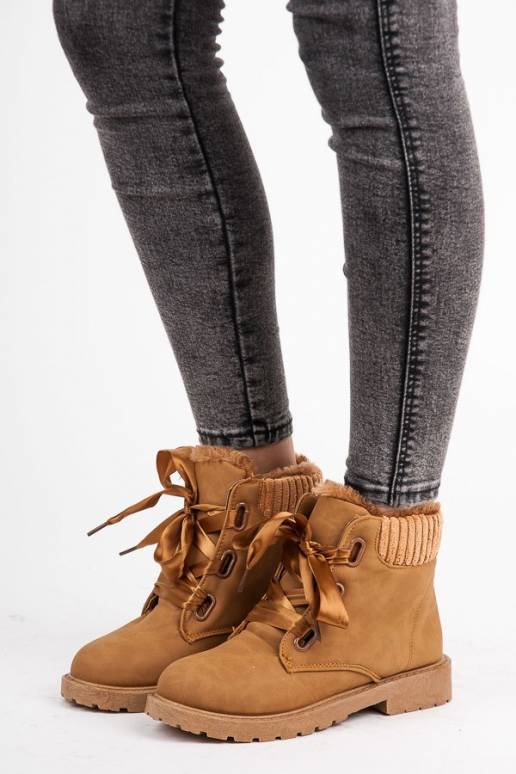 Rudos spalvos aulinukai su satino...