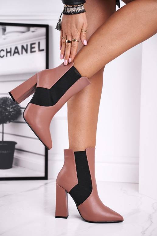 Naiste poolsaapad kõrge jämeda... Naiste poolsaapad kõrge jämeda...