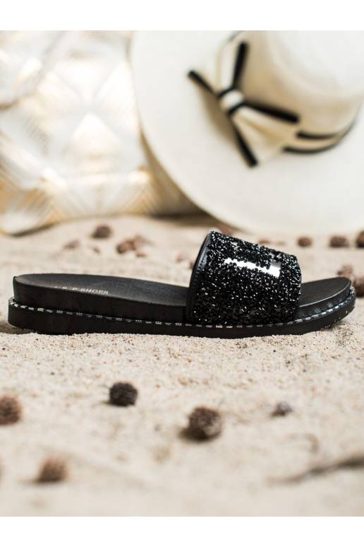 Plätud platvormiga LOVE Plätud platvormiga LOVE