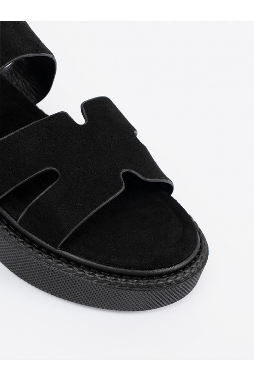 Žabky Černé s platformou z wycięciami Žabky Černé s platformou z wycięciami