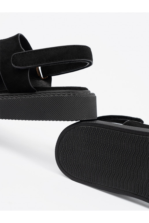 Žabky Černé s platformou z wycięciami Žabky Černé s platformou z wycięciami