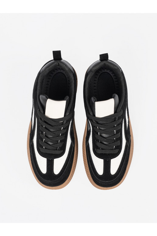 Černé Dámská ležérní obuv z bílá barvami wstawkami. Černé Dámská ležérní obuv z bílá barvami wstawkami.