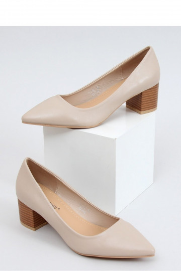 Plačiakulniai bateliai modelis 153399 Inello 2