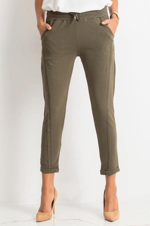 Khaki kalhoty Přístupné Khaki kalhoty Přístupné