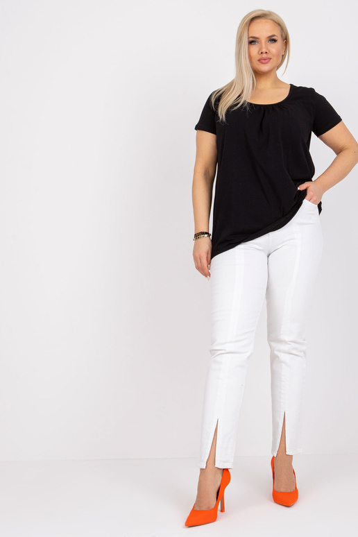 Černá plus size halenka s kulatým... Černá plus size halenka s kulatým...