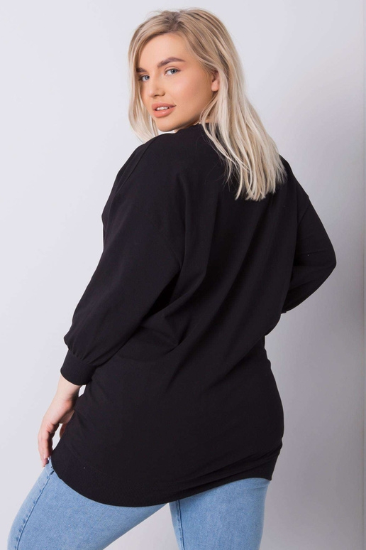 Černá nadměrná halenka s nášivkou...