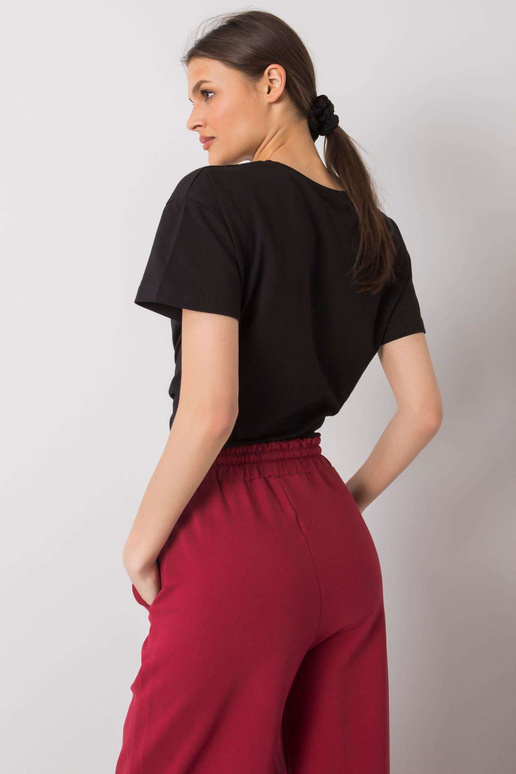 Černé tričko s nápisem Elani