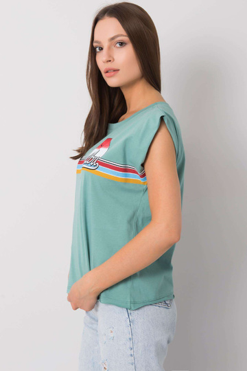 Světle zelené tričko s...