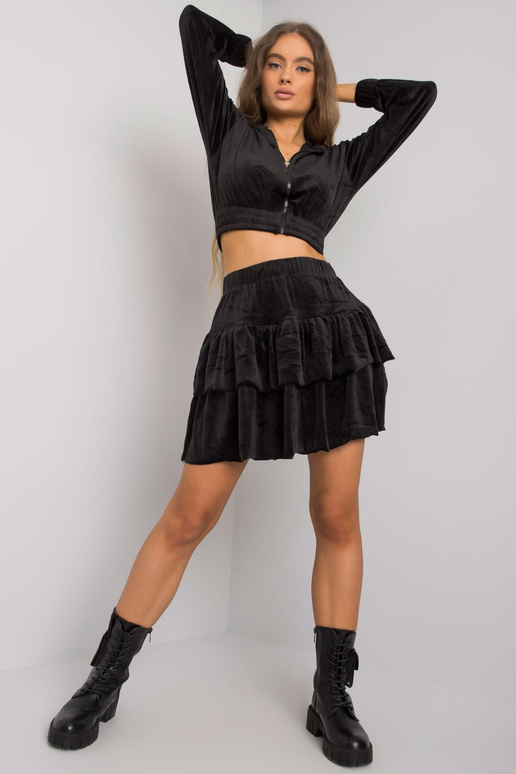 Černý velurový set se sukní Letta Černý velurový set se sukní Letta