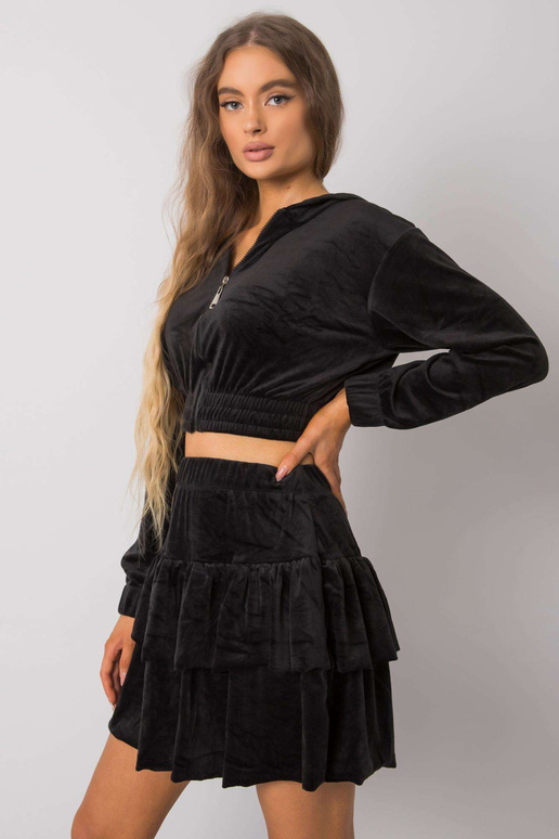 Černý velurový set se sukní Letta Černý velurový set se sukní Letta