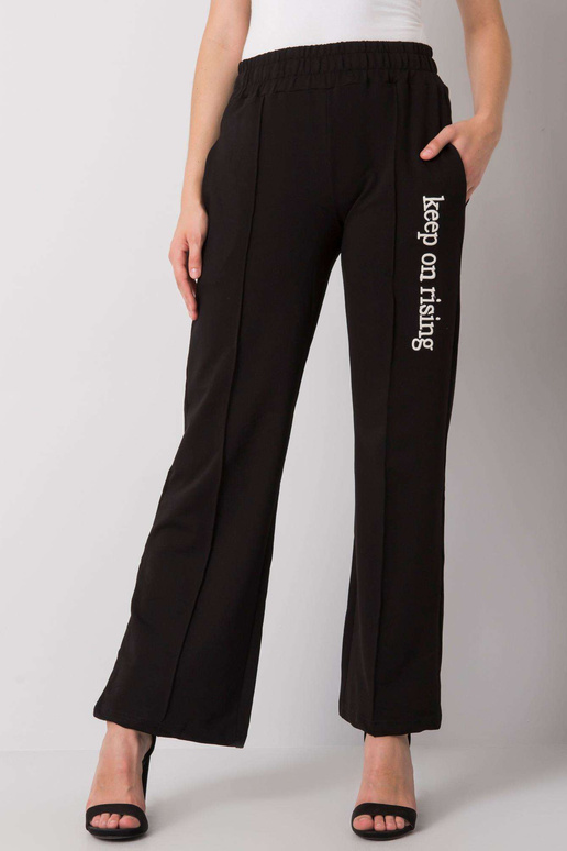 Černé tepláky Dennise s rovnými nohama