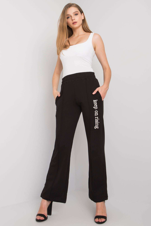 Černé tepláky Dennise s rovnými nohama