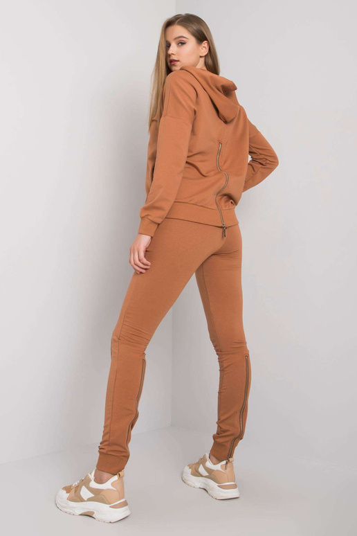 Světle hnědá mikina s mikinou a... Světle hnědá mikina s mikinou a...