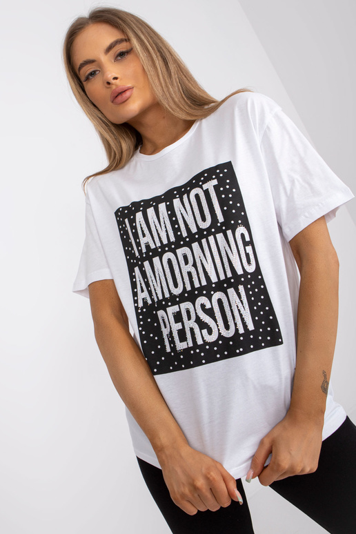 Bílé tričko s nášivkou a krátkým rukávem Bílé tričko s nášivkou a krátkým rukávem