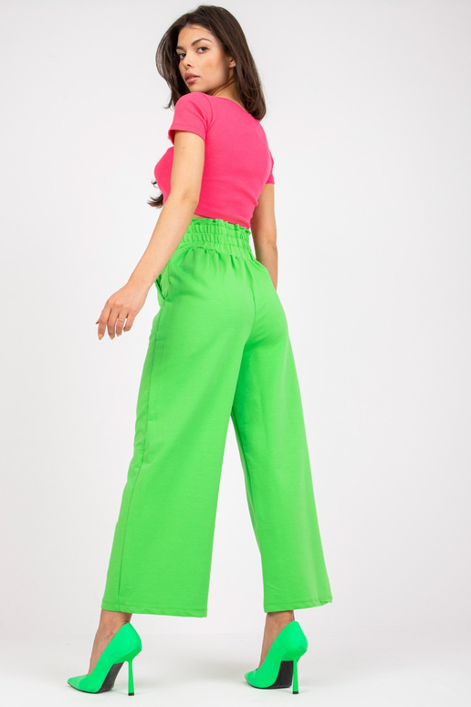 Světle zelené základní tepláky s...