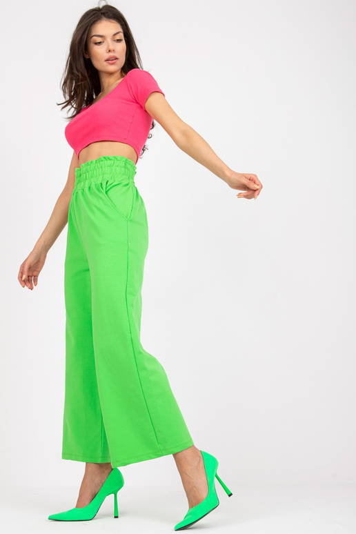 Světle zelené základní tepláky s...