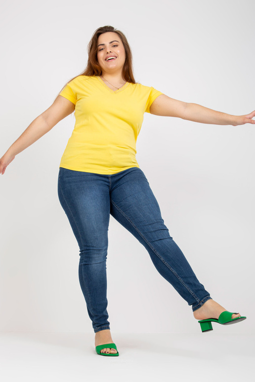 Žluté tričko plus velikosti V s... Žluté tričko plus velikosti V s...