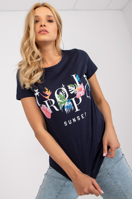 Tmavě modré tričko s barevným potiskem Tmavě modré tričko s barevným potiskem