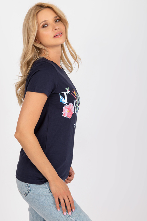 Tmavě modré tričko s barevným potiskem Tmavě modré tričko s barevným potiskem