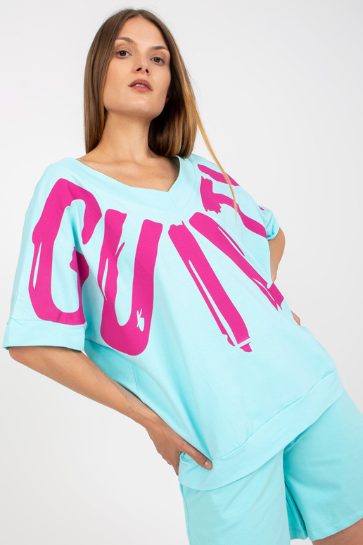 Mátově růžová volná halenka s potiskem Mátově růžová volná halenka s potiskem