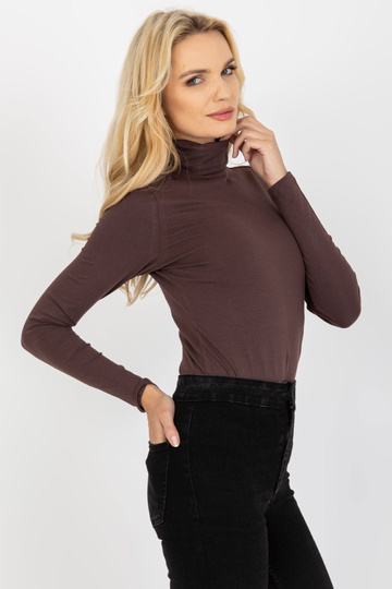 Tmavě hnědá roláková...