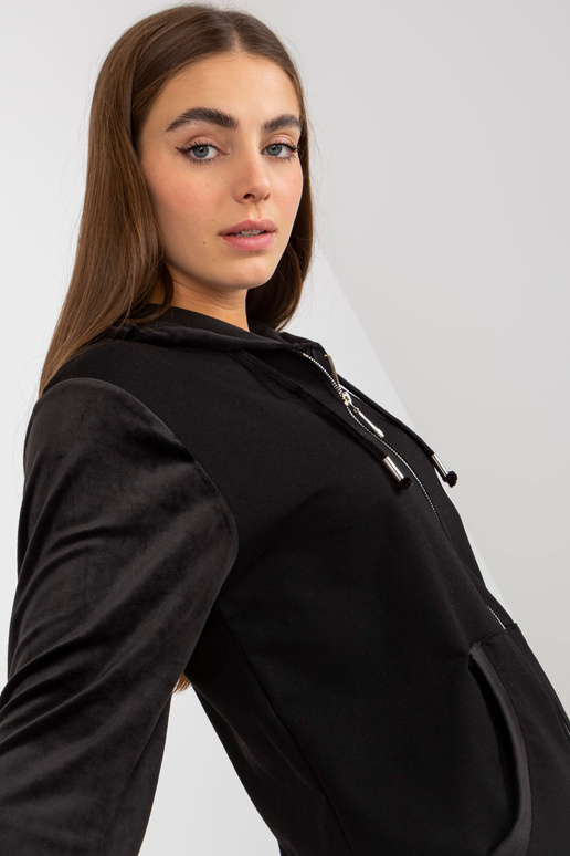 Černá bavlněná mikina s kapucí