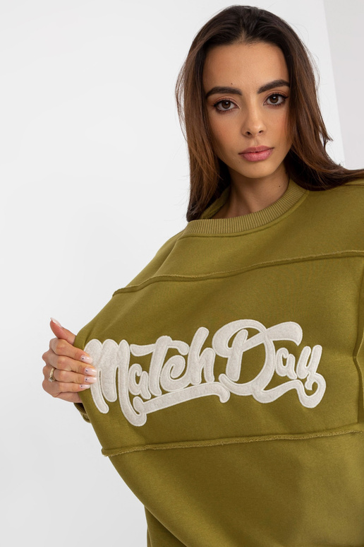 Olivgrünes Kapuzen-Mikina s nášivkami