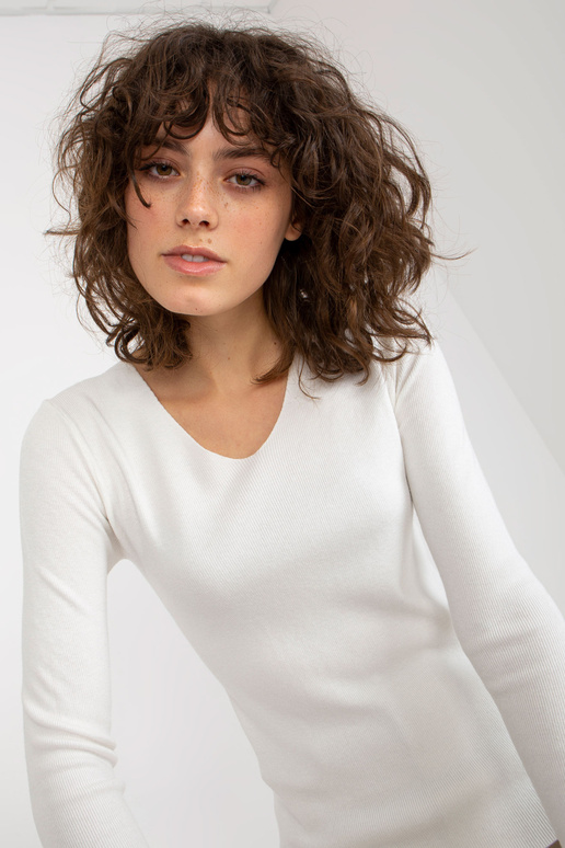 Bílý klasický svetr s výstřihem do V
