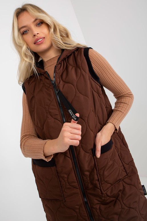 Tmavě hnědá dámská prošívaná vesta s... Tmavě hnědá dámská prošívaná vesta s...