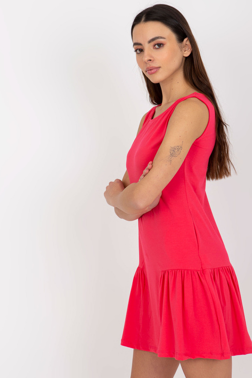 Korálové mini šaty s kulatým výstřihem Korálové mini šaty s kulatým výstřihem
