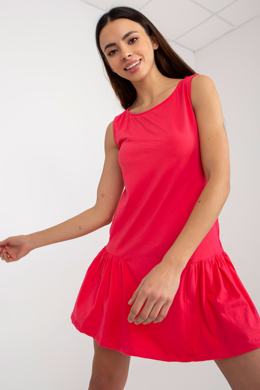 Korálové mini šaty s kulatým výstřihem Korálové mini šaty s kulatým výstřihem