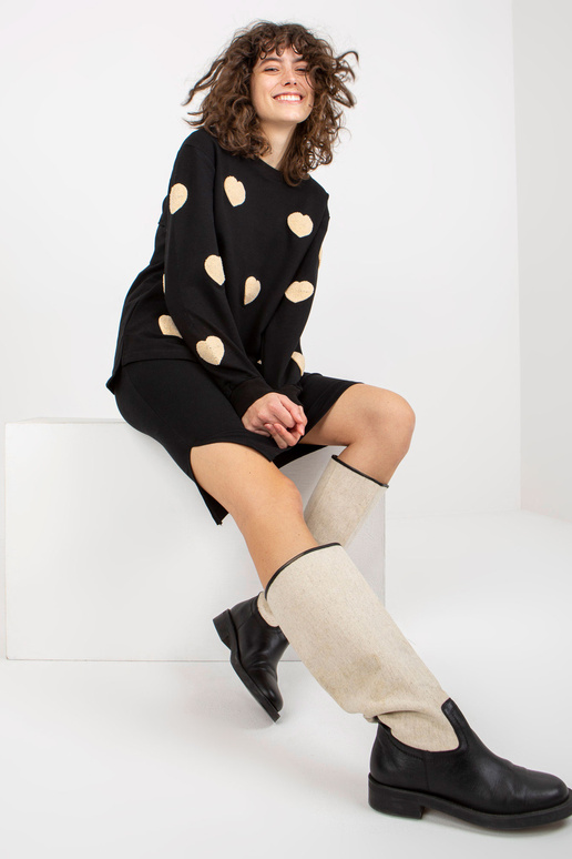 Černý ležérní set s oversize mikinou... Černý ležérní set s oversize mikinou...