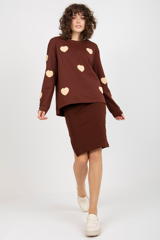 Tmavě hnědý ležérní set s pruhovanými... Tmavě hnědý ležérní set s pruhovanými...